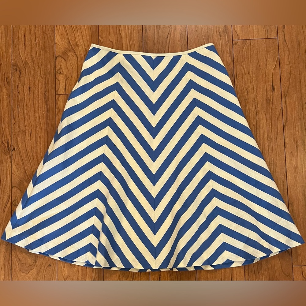 Talbots Size 2 Women's Chevron A-Line Skirt Blue White Cotton Blend Lined Midi